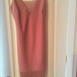 Very feminine body fitting dress.